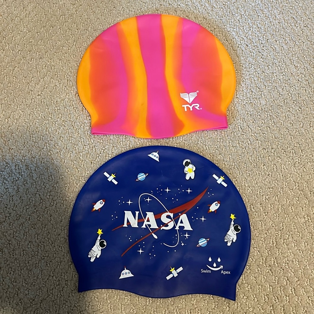 LN swim caps